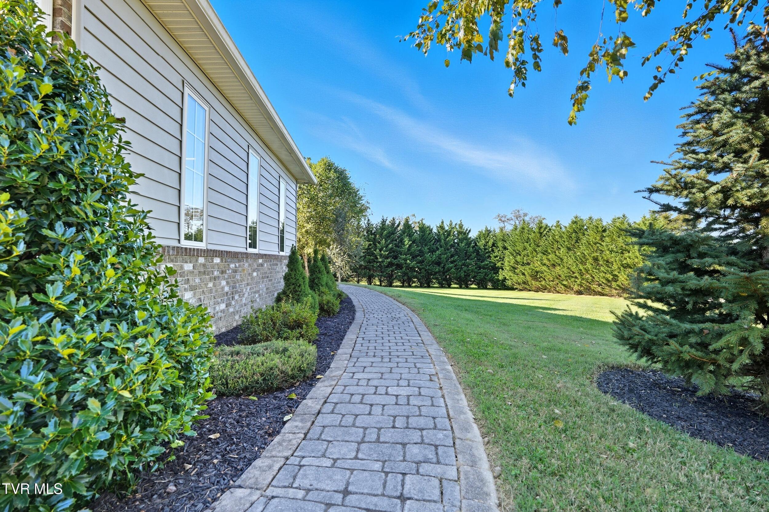 Image 4: Front Sidewalk