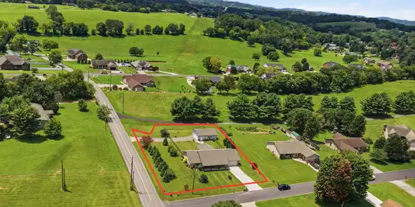 Image 3: 1401 Little Kaycee Drive