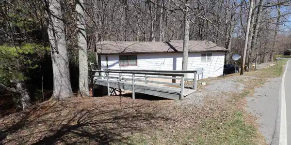 326 Cove Creek Rd Road