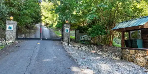 14,23,26 Gordon Ridge Road