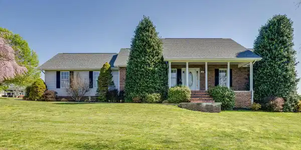 136 Collins Lane