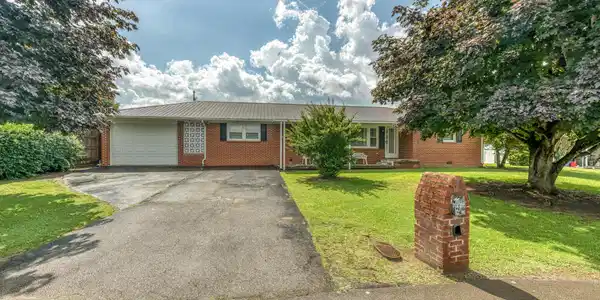 107 Woodland Drive