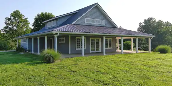 Image 3: Porch