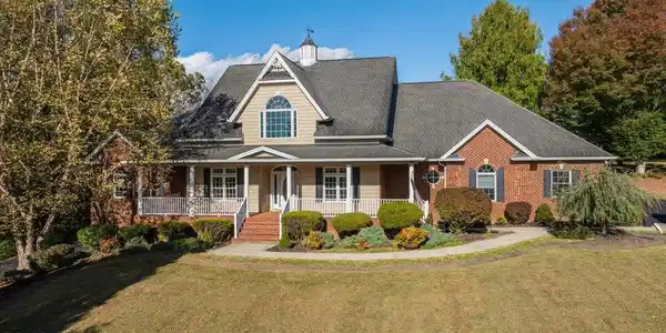 176 Country Acres Drive