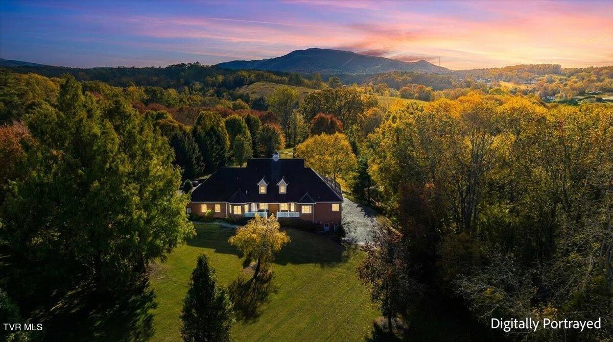 Image 4: 004-Country-Acres-VS-1