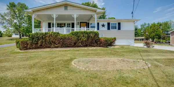 810 Shakesville Road