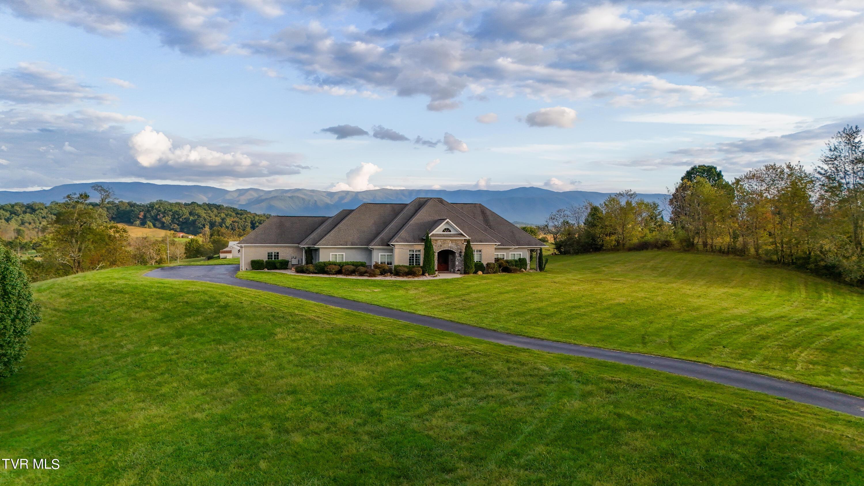 Image 1: 11-DJI_20241003184505_0272_D-HDR