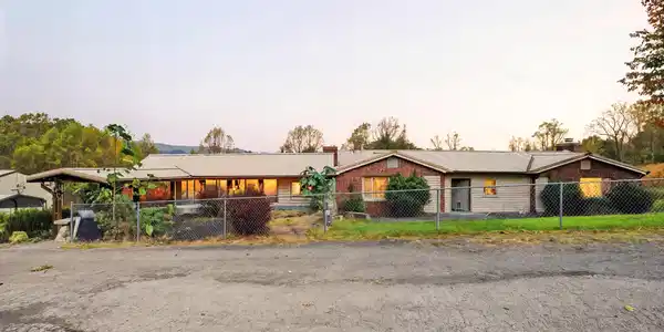490 Delaney Lane