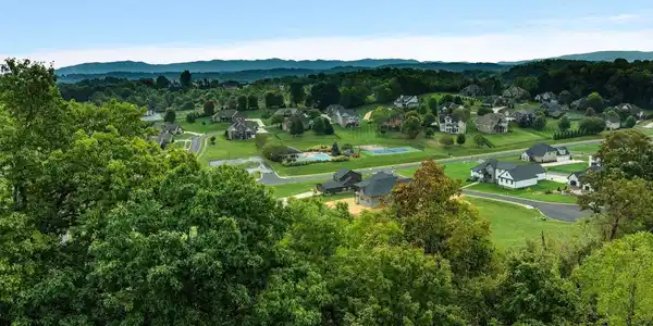 Image 4: View