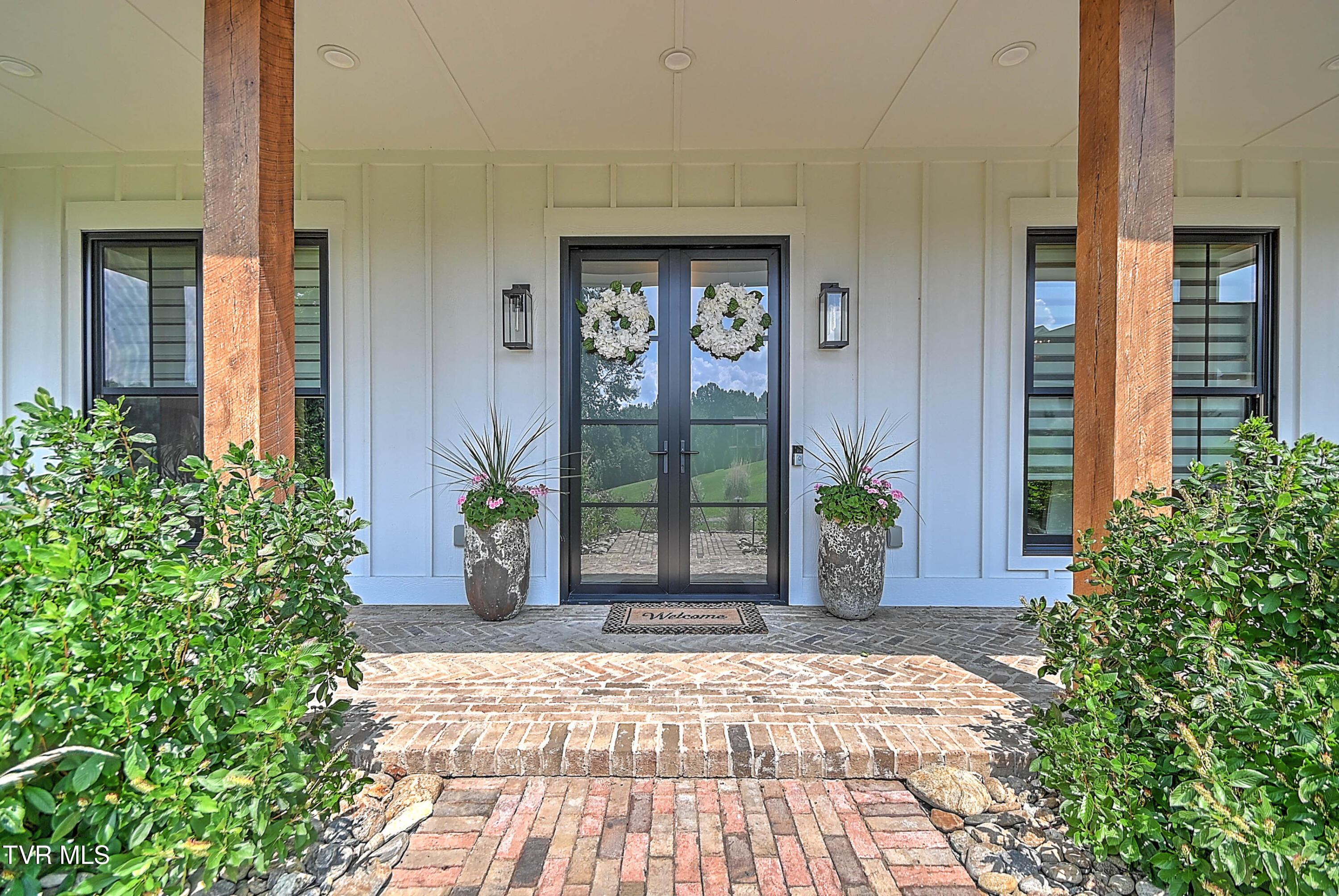 Image 3: 175 Deer Ridge Ct DST-3