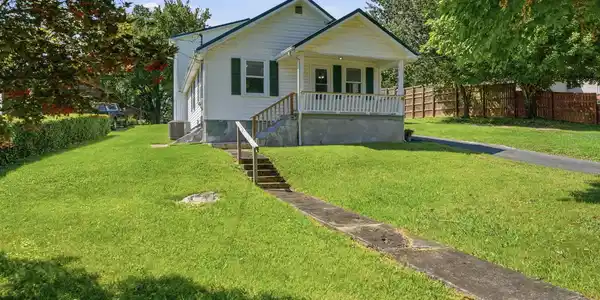 Image 4: 4-web-or-mls-004_DSC05004