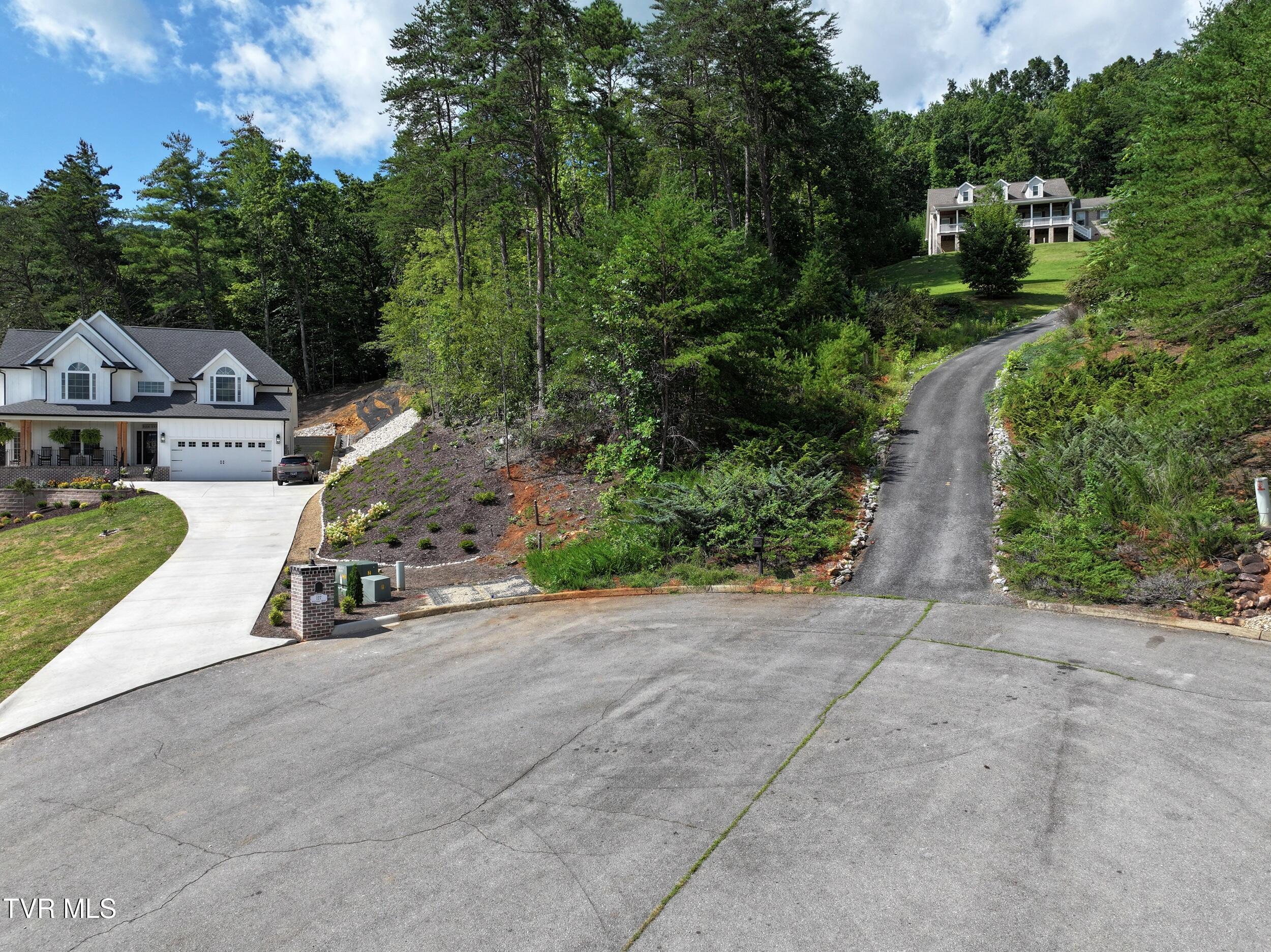 Image 4: DJI_20250806161330_0067_D15