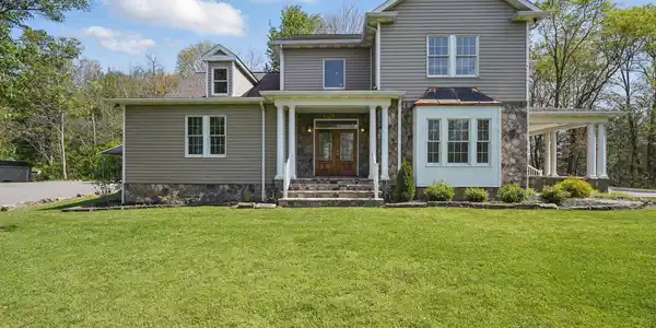 500 Northwest Ridge Avenue