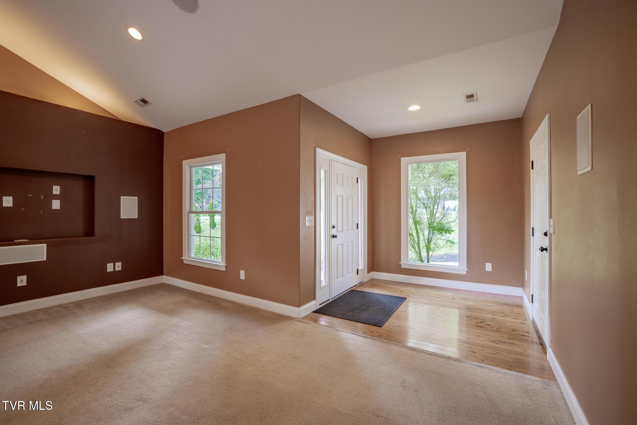 Image 3: 1R9A0560-HDR