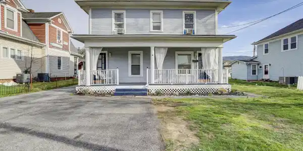 124 North Elm Avenue