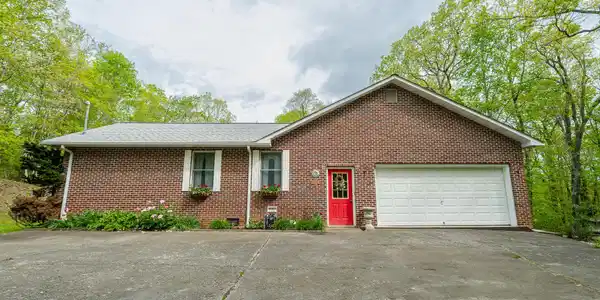 9734 Palmetto Road