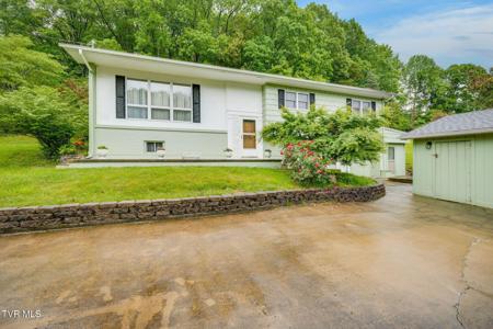 1216 Skelton Bluff Road