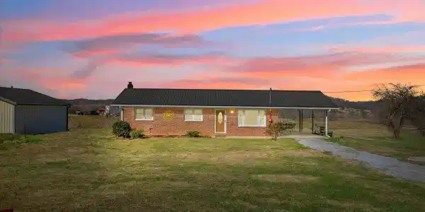 1122 Highway 107