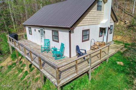 7300 Snake Hollow Road