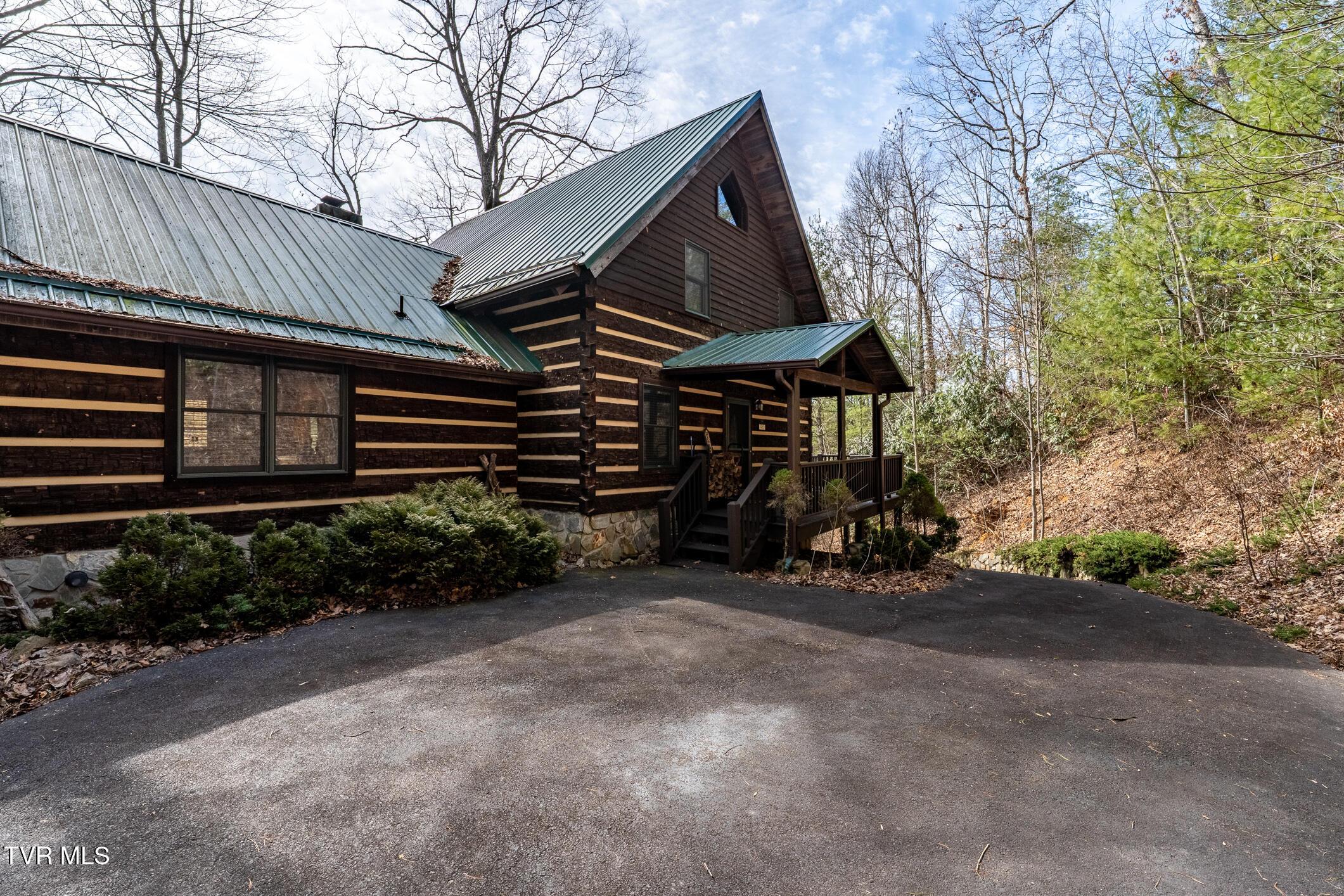 Image 2: 254 Ivywood Lane (7 of 68)