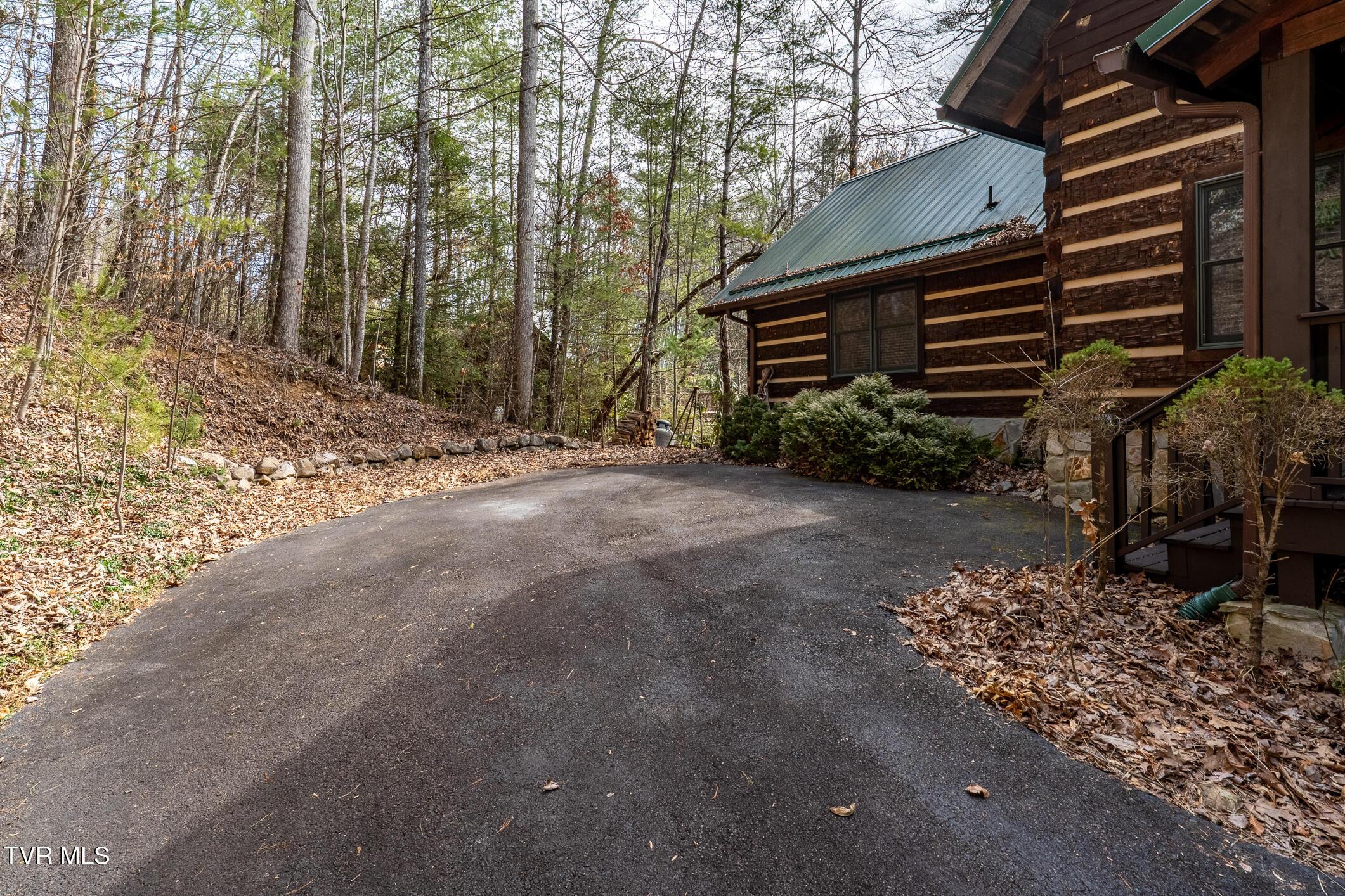Image 4: 254 Ivywood Lane (5 of 68)