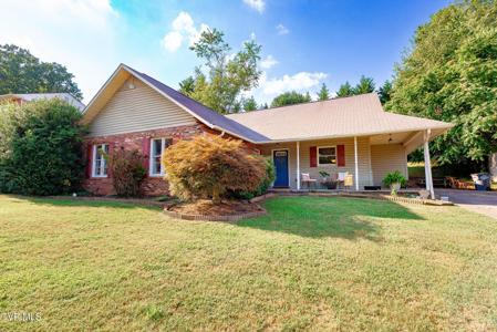 904 Broadwood Drive
