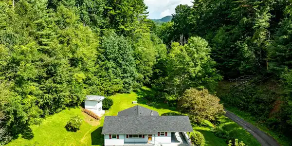 937 Robinson Hollow Lane