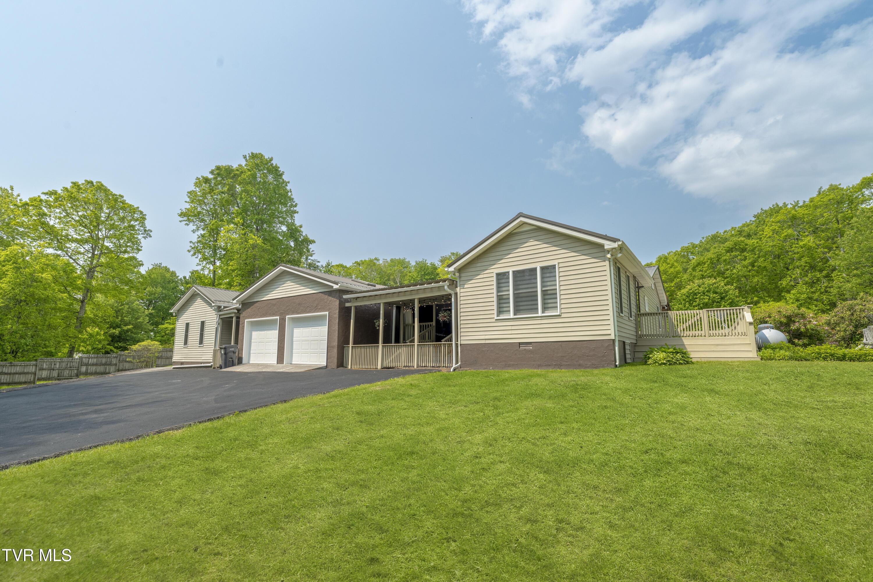 Image 2: 9266 Forest Rd-6327-HDR