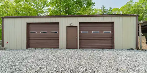 Image 3: 9266 Forest Rd-6348-HDR