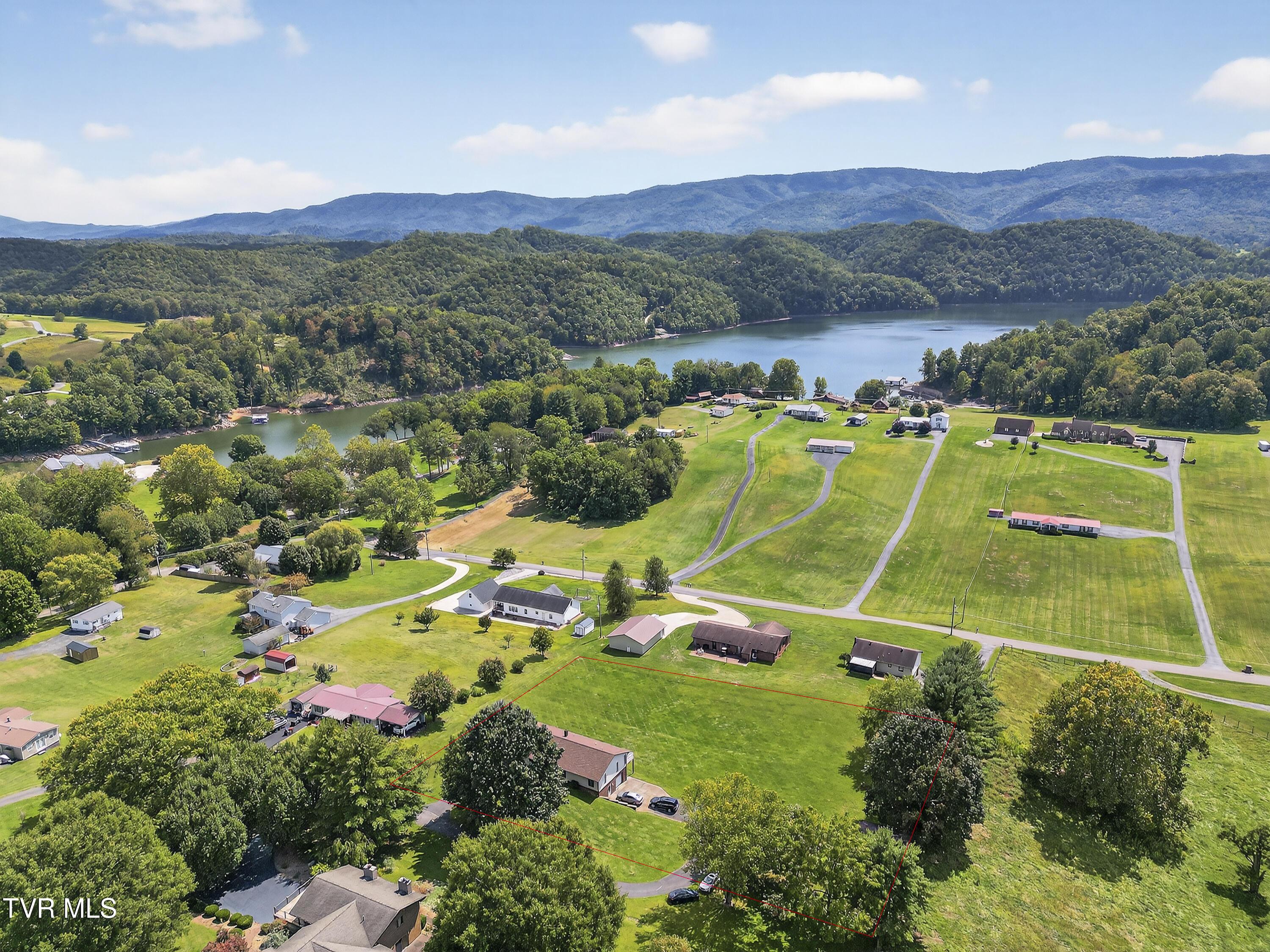 Image 4: 22231-Sandcastle-Rd-Abingdon-VA Matt-Smi