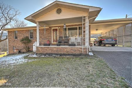 9867 Middle Wallens Creek Road