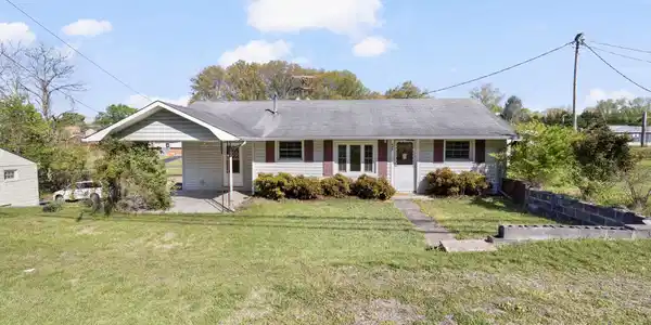 949 East Main Boulevard