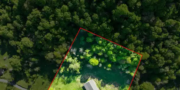 Image 2: 699 Heaton Creek Drone GEMMA-2