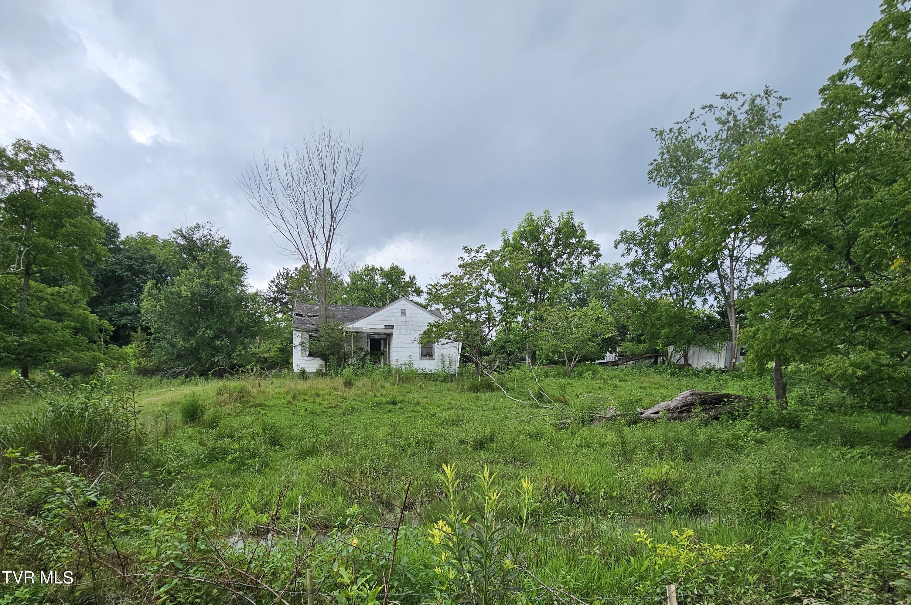 Image 1: 2Bullock hollow house0260724_172101