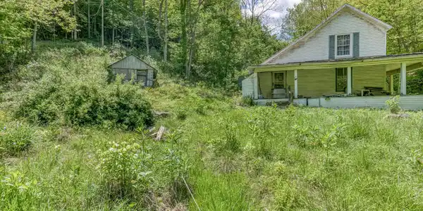 Image 2: 15631 Large Hollow Rd-2