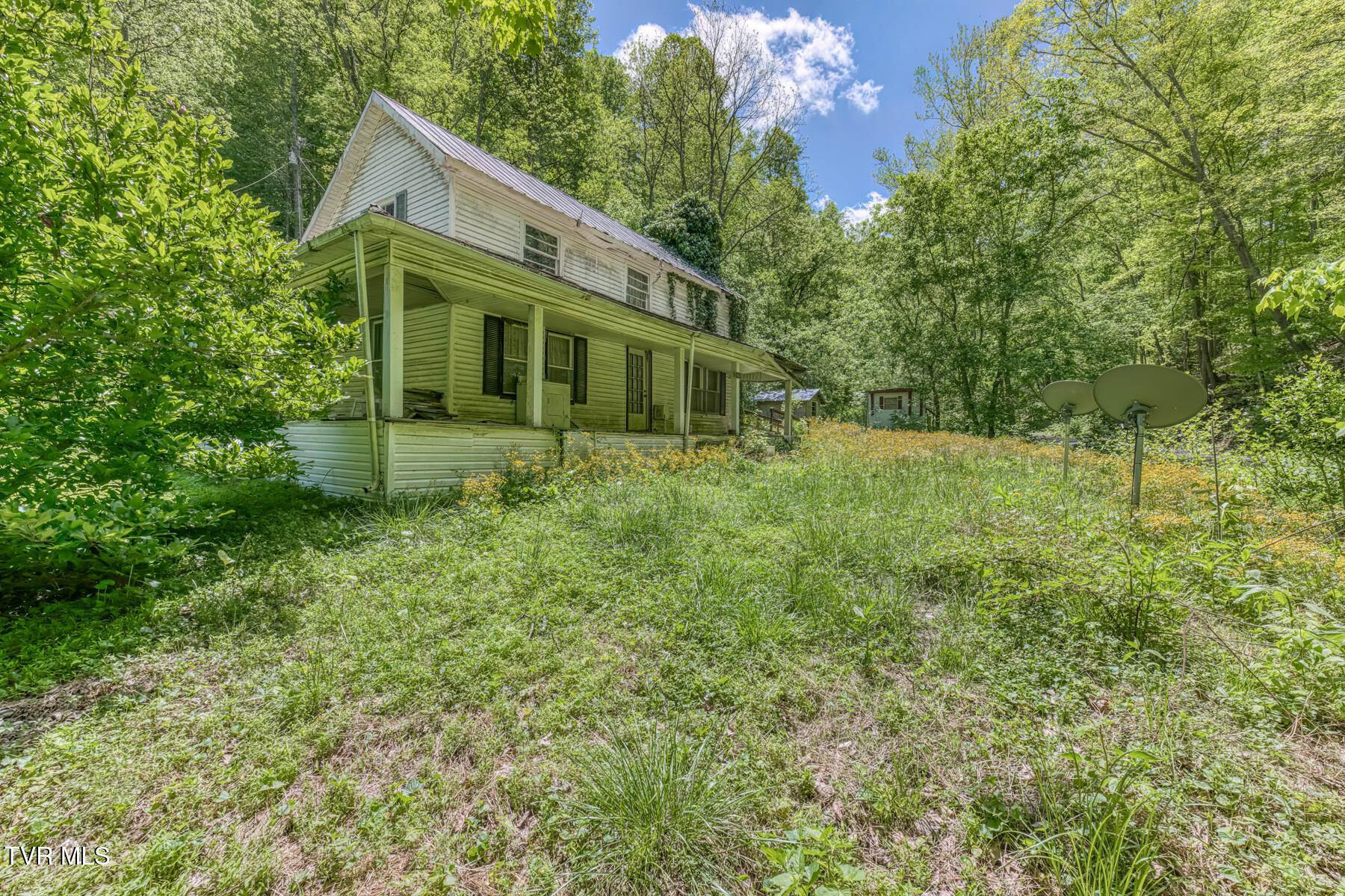 Image 3: 15631 Large Hollow Rd-3