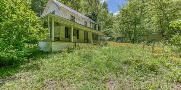 Image 3: 15631 Large Hollow Rd-3