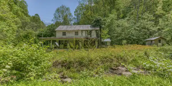 Image 4: 15631 Large Hollow Rd-4