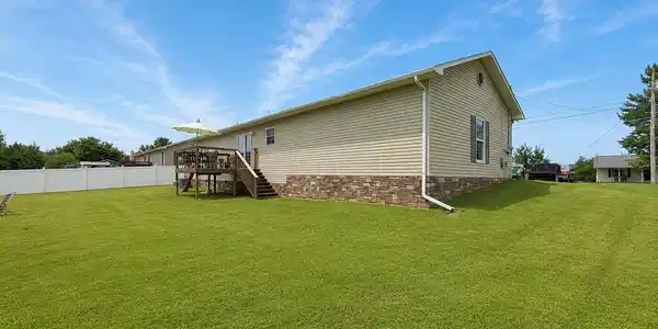 Image 3: 3