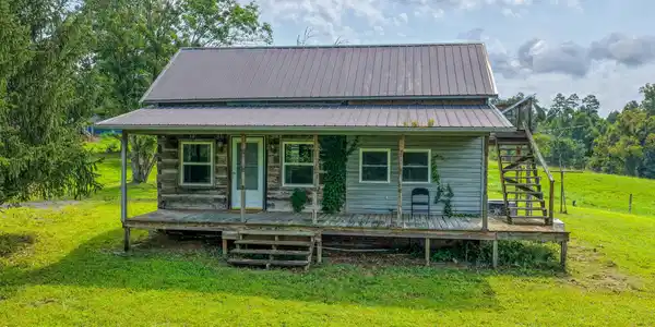 244 Summitt Hill Road