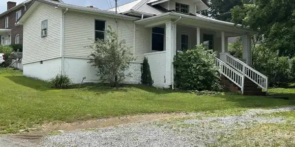 310 Southeast Nottingham Avenue