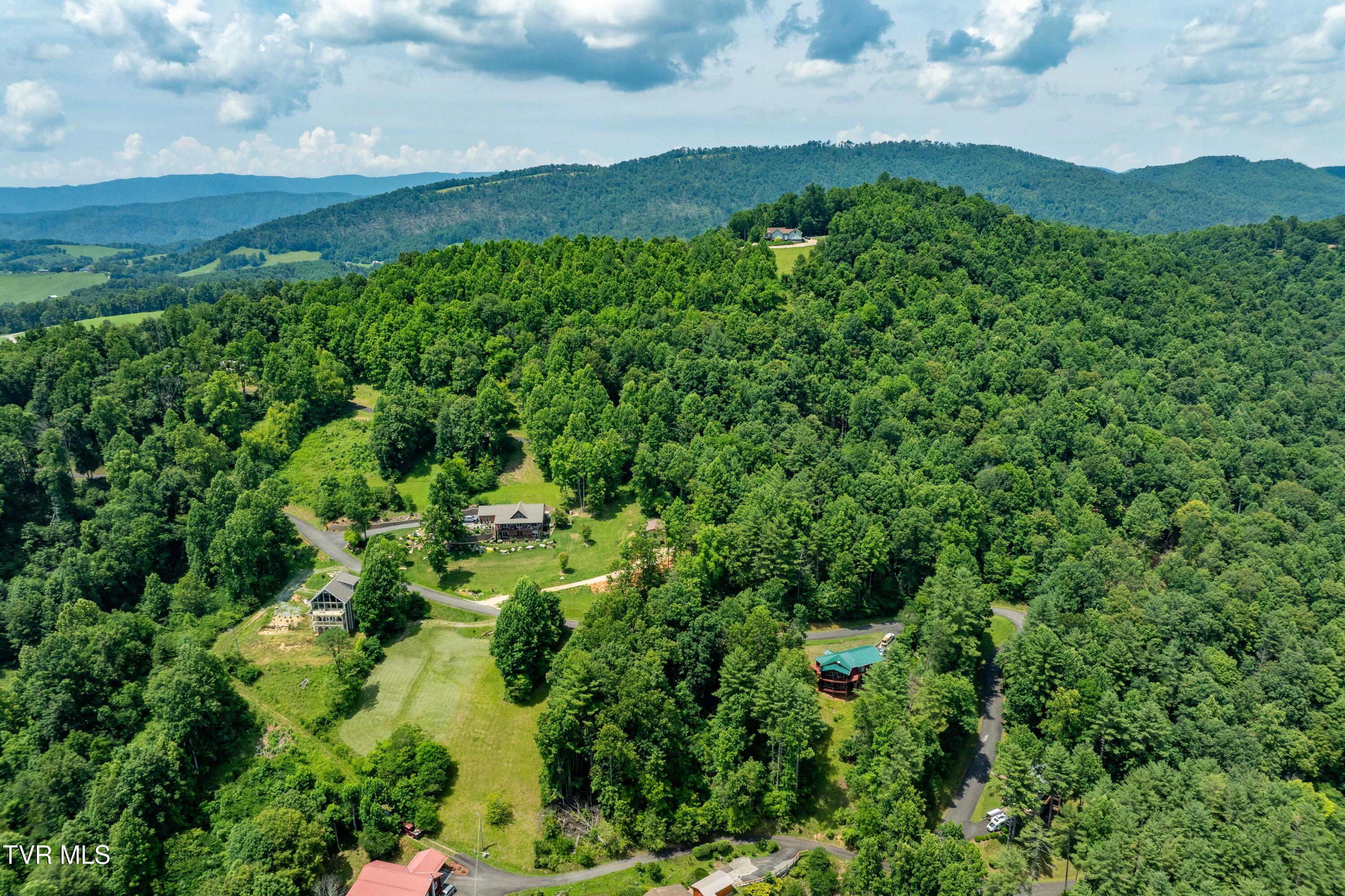 Image 4: Lot 5 (4 of 23)