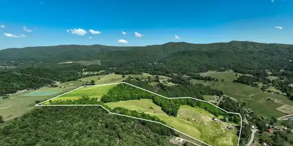 Image 4: 517 Mill Creek Road (5 of 52)