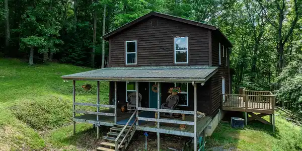Image 3: 1131 Dug Hill Rd (29 of 133)