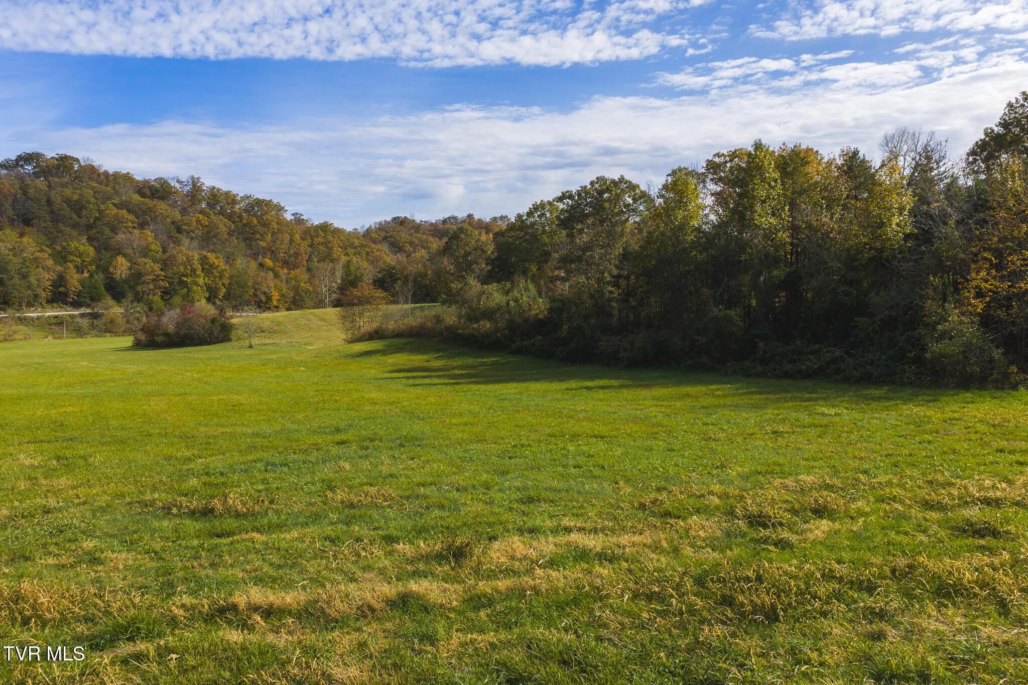 Image 1: DJI_20251025152406_0079_D