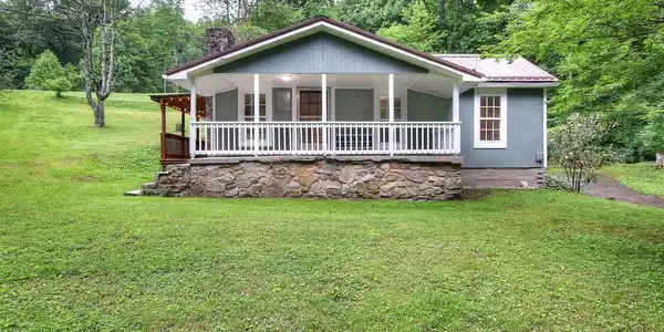 642 Dennis Cove Road