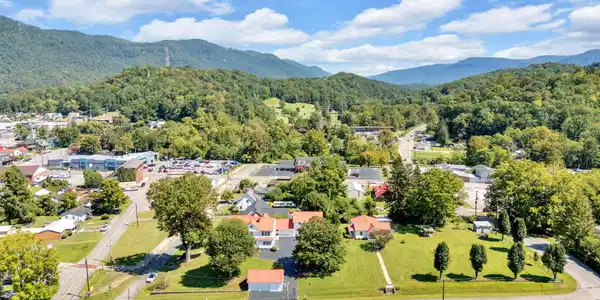 Image 2: 46-web-or-mls-DJI_20250913125406_0665_D