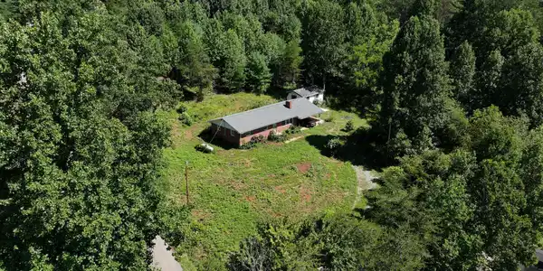 Image 3: Photo 2