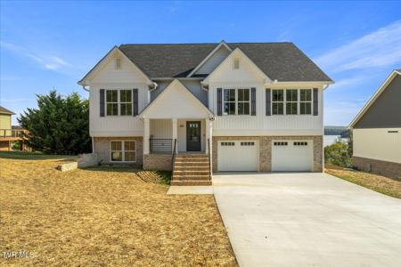 403 Hampton Way