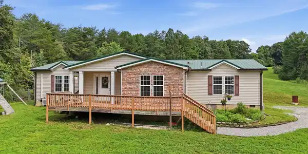 367 Upper Clear Creek Road